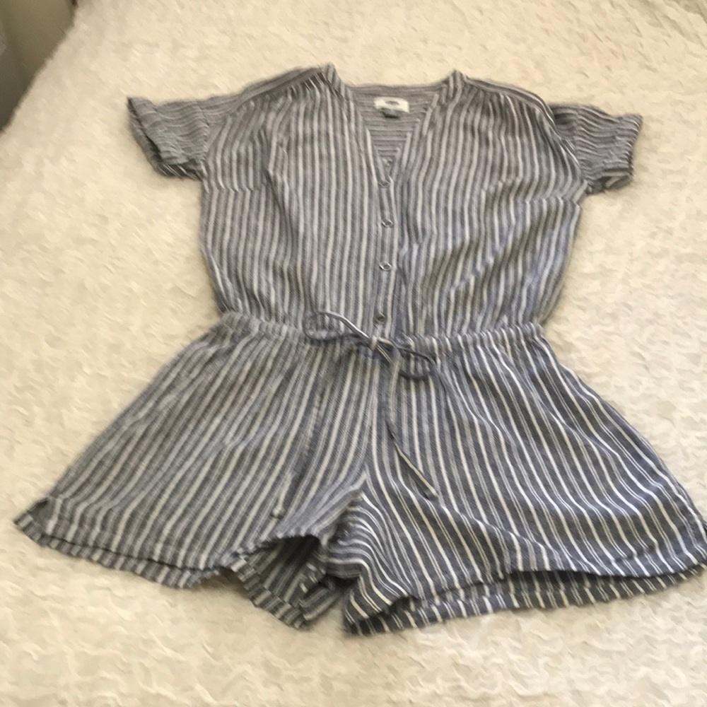 OLD NAVY  Blue & White Stripes Shorts Romper Size XS